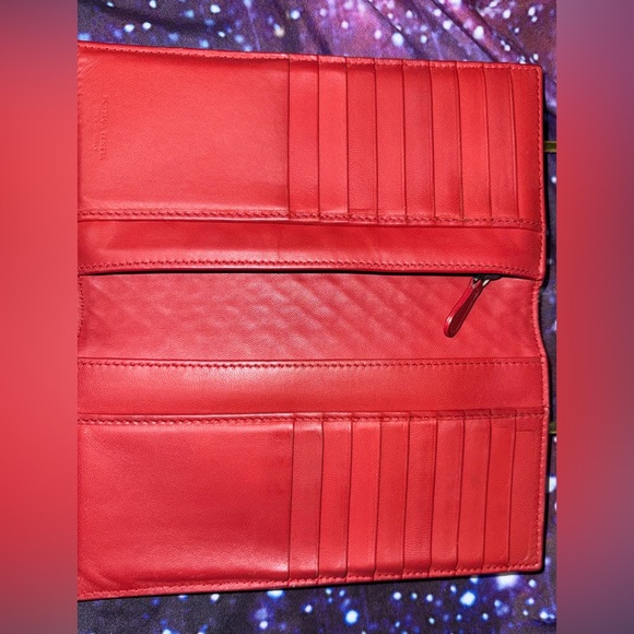 Bottega Veneta Intrecciato Leather Continental Wallet – Red Interior - Picture 4 of 11